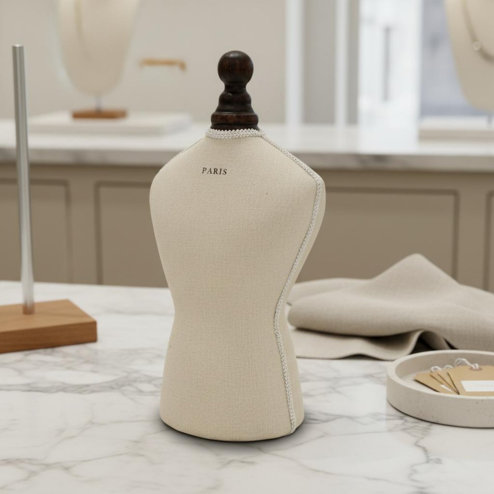 Necklace Bust Stand Tabletop B - Dress Form Mannequin 评论和价格