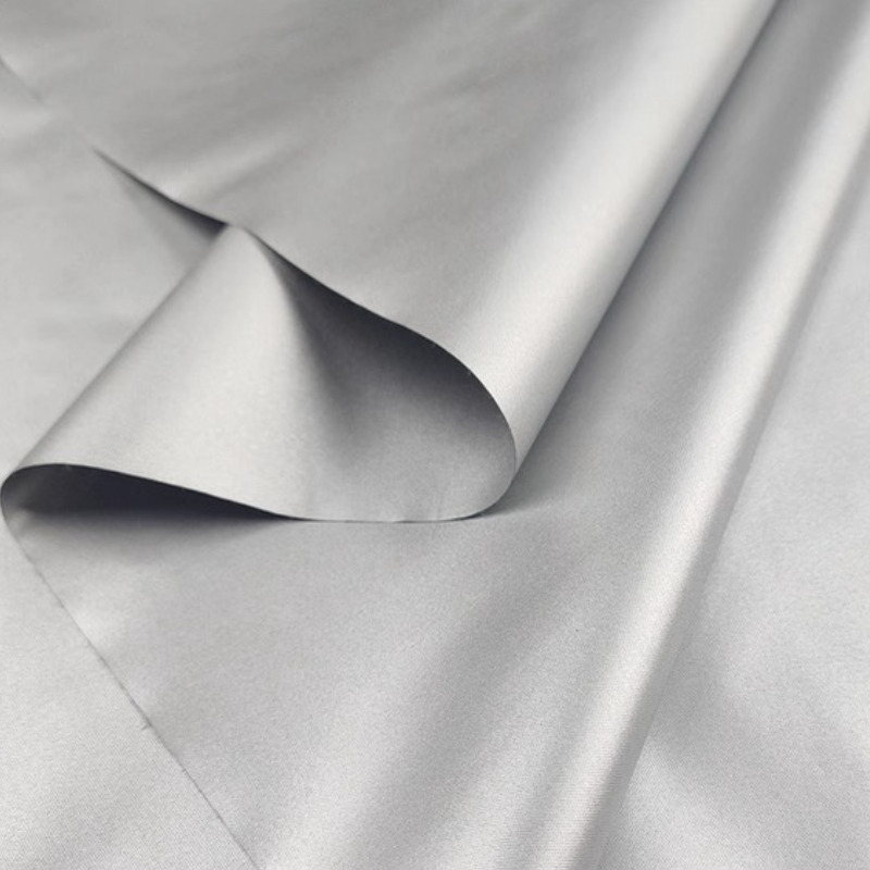 UV-Blocking Black Silver-Coate - Sewing Lab 评论和价格