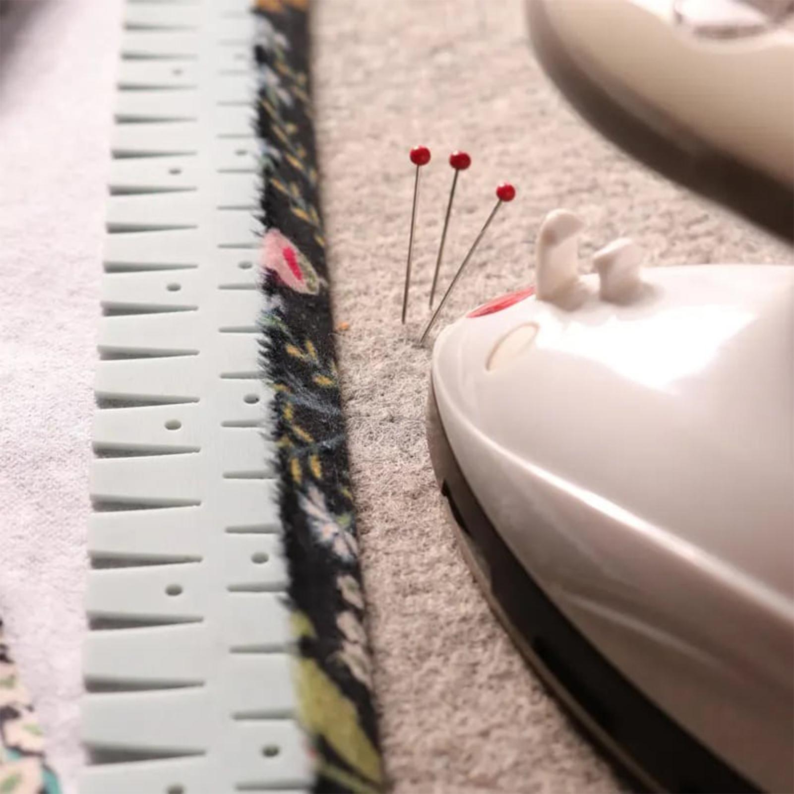 Silicone Hemming Ruler With Ma - Sewing Necessities 评论和价格