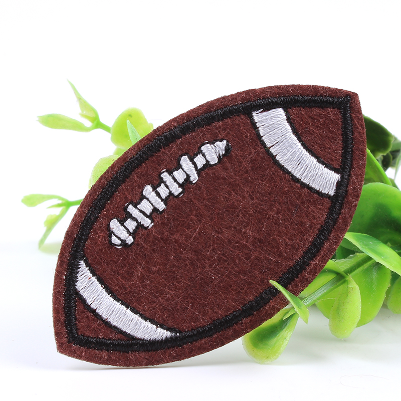 10pcs/lot Iron On football Pat - Velcro Sew On 评论和价格